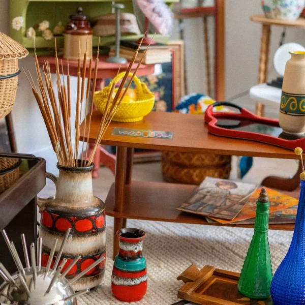 Ensemble de tabourets tripodes CHARLOTTE, EMILY et ANNE